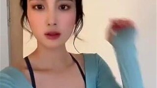 Former TAHITI Member Jisoo's Massive Cleavage